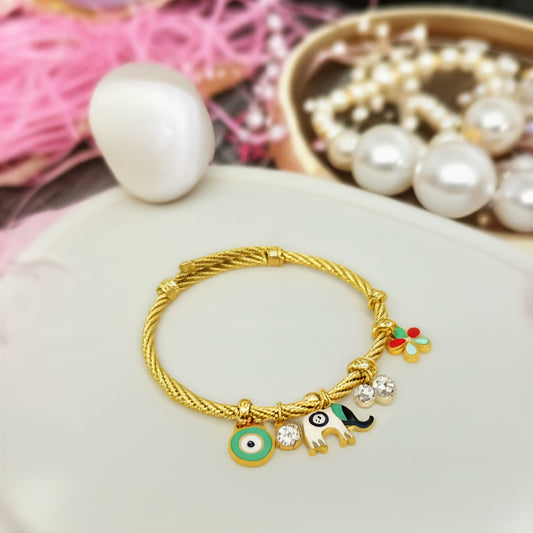 https://newwish.in/products/everyday-magic-evil-eye-charm-bracelet