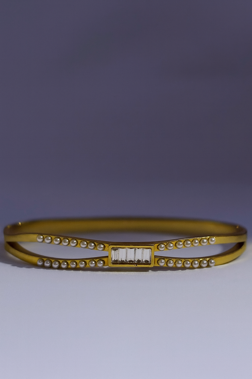 Lustre Baguette Pearl Bangle