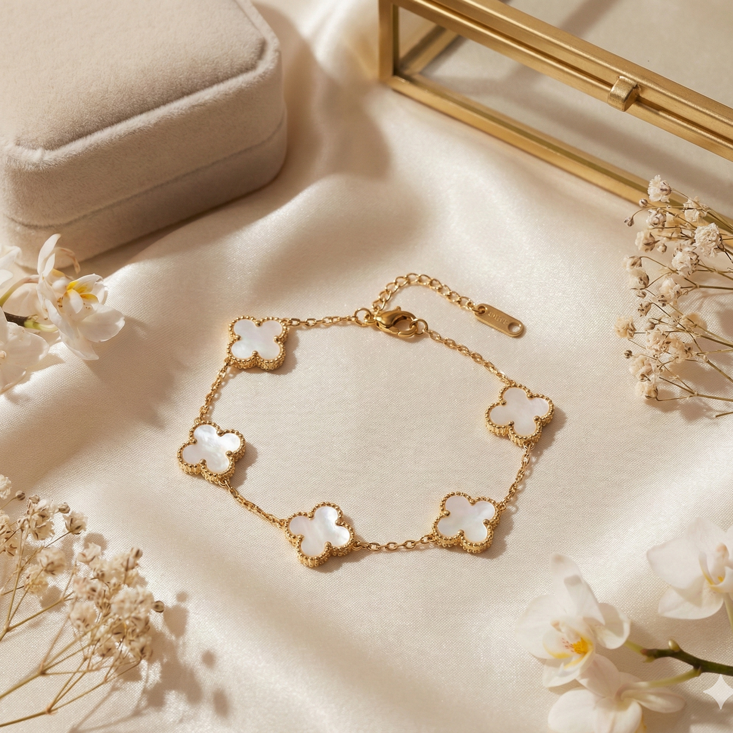 WhiteClover Bracelet