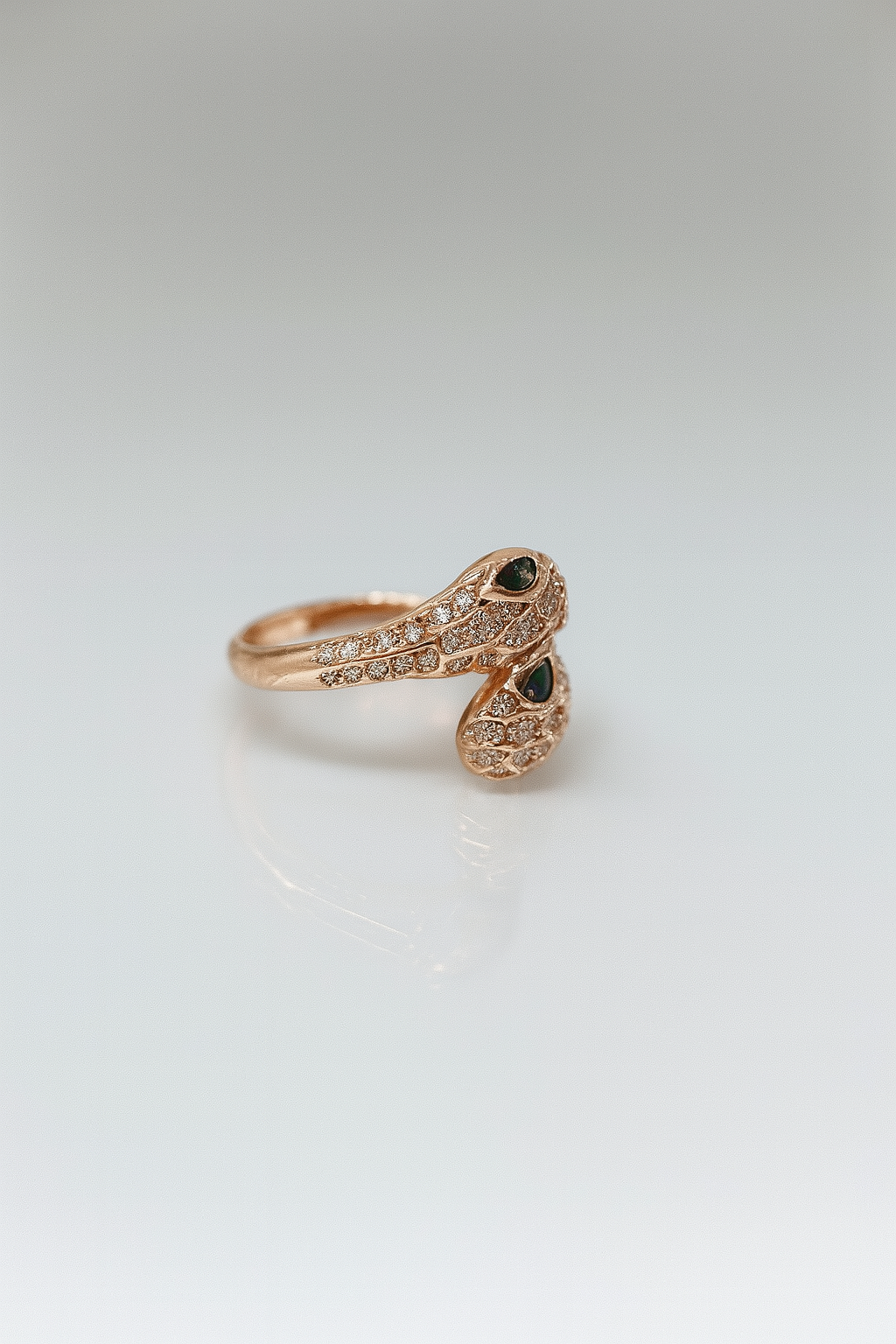 Emerald‑Eyed Serpent  Ring